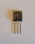 Transistor 2SD1758